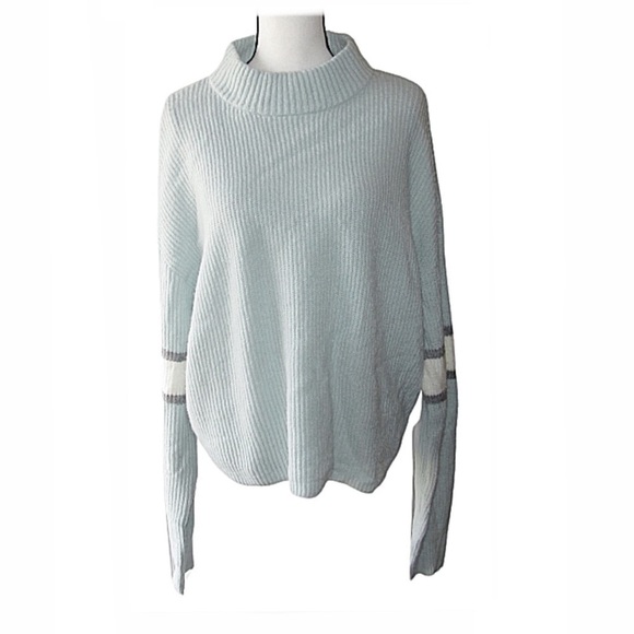 John + Jenn Sweater - Picture 2 of 9